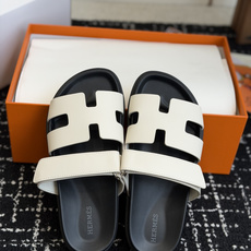 东莞代购级(情侣款)HERMES 爱马仕二舅拖 Chypre这双查帕斯粉拼军绿的拖鞋在专柜是需要靠抢的, 东莞代购级(情侣款)HERMES 爱马仕二舅拖 Chypre这双查帕斯粉拼军绿的拖鞋在专柜是需要靠抢的,