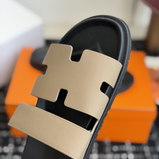 东莞代购级(情侣款)HERMES 爱马仕二舅拖 Chypre这双查帕斯粉拼军绿的拖鞋在专柜是需要靠抢的, 东莞代购级(情侣款)HERMES 爱马仕二舅拖 Chypre这双查帕斯粉拼军绿的拖鞋在专柜是需要靠抢的,