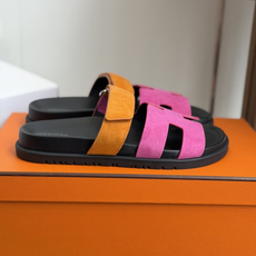 东莞代购级(情侣款)HERMES 爱马仕二舅拖 Chypre这双查帕斯粉拼军绿的拖鞋在专柜是需要靠抢的, 东莞代购级(情侣款)HERMES 爱马仕二舅拖 Chypre这双查帕斯粉拼军绿的拖鞋在专柜是需要靠抢的,