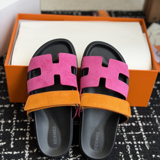 东莞代购级(情侣款)HERMES 爱马仕二舅拖 Chypre这双查帕斯粉拼军绿的拖鞋在专柜是需要靠抢的, 东莞代购级(情侣款)HERMES 爱马仕二舅拖 Chypre这双查帕斯粉拼军绿的拖鞋在专柜是需要靠抢的,