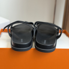 东莞代购级(情侣款)HERMES 爱马仕二舅拖 Chypre这双查帕斯粉拼军绿的拖鞋在专柜是需要靠抢的, 东莞代购级(情侣款)HERMES 爱马仕二舅拖 Chypre这双查帕斯粉拼军绿的拖鞋在专柜是需要靠抢的,