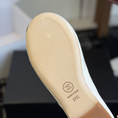 代购级Chanel 26ss 春夏系列芭蕾舞鞋复古款来袭非常火的大双C设计手工车线非常耗时耗力面料:进口 代购级Chanel 26ss 春夏系列芭蕾舞鞋复古款来袭非常火的大双C设计手工车线非常耗时耗力面料:进口