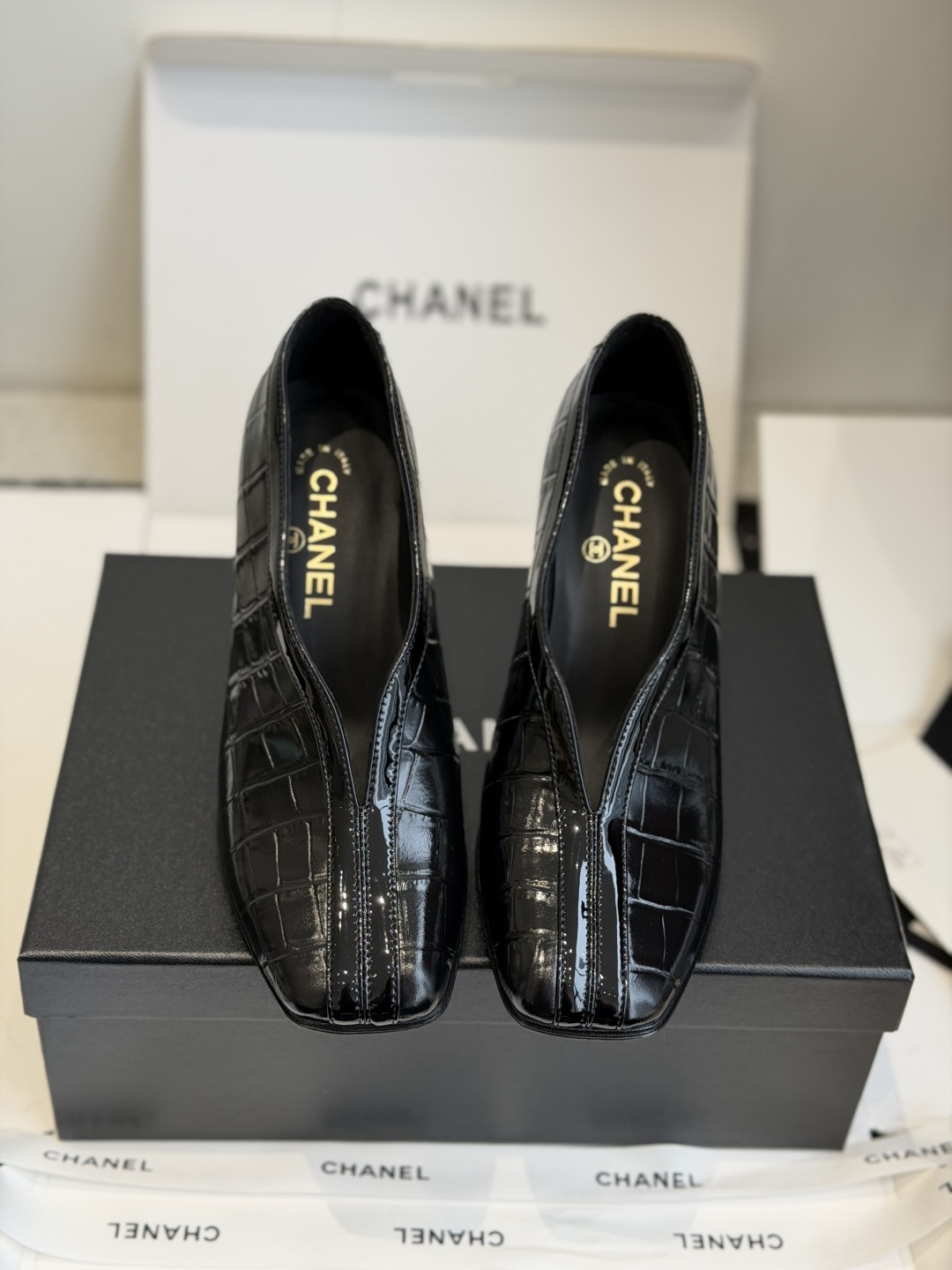东莞代购级CHANEL小香 26ss 早春新款 大方头单鞋，复古法式优雅感，高级感十足 香奶奶中空单鞋，