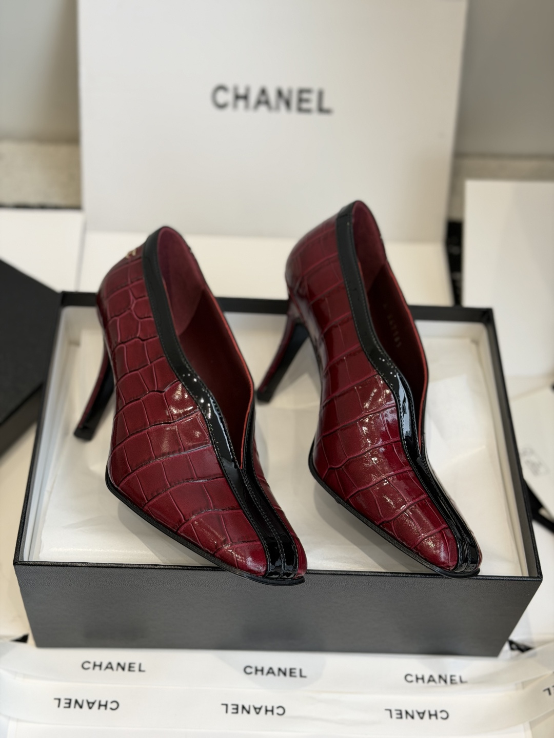 东莞代购级CHANEL小香 26ss 早春新款 大方头单鞋，复古法式优雅感，高级感十足 香奶奶中空单鞋，