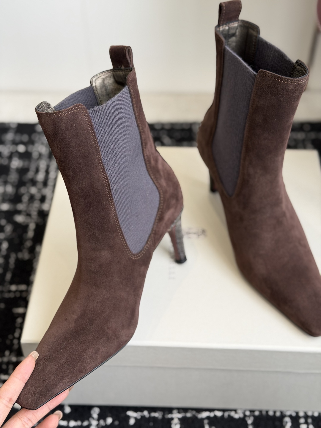 代购级Brunello Cucinelli 匠心臻品 bc新款时尚简约百搭休闲瘦瘦切尔西靴 秋冬必入卷这