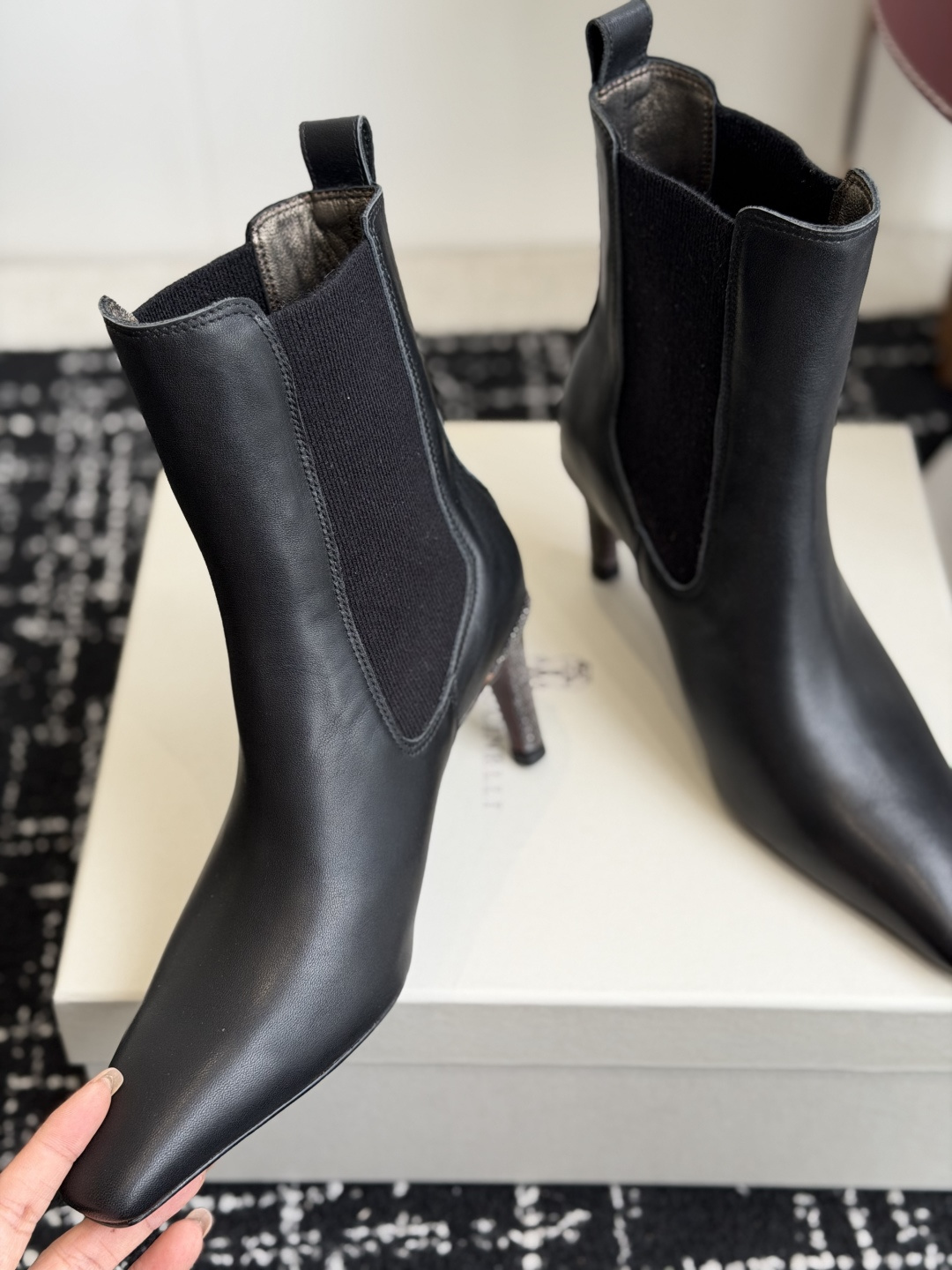 代购级Brunello Cucinelli 匠心臻品 bc新款时尚简约百搭休闲瘦瘦切尔西靴 秋冬必入卷这