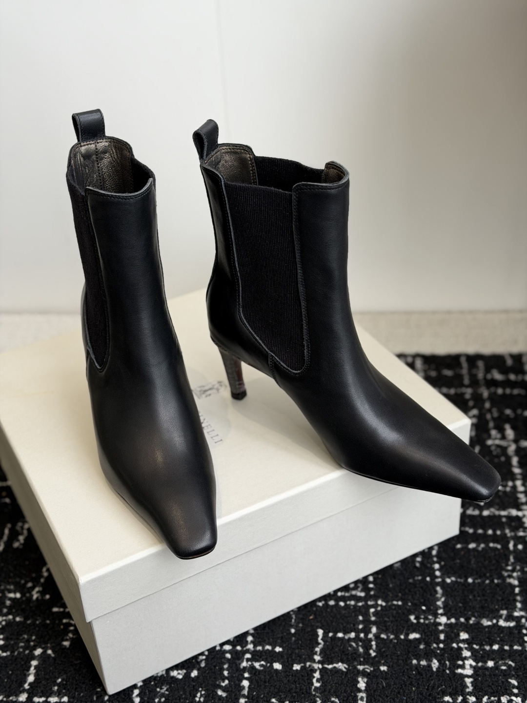 代购级Brunello Cucinelli 匠心臻品 bc新款时尚简约百搭休闲瘦瘦切尔西靴 秋冬必入卷这
