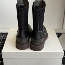 代购级Brunello Cucineli ss26 秋冬新款 马丁靴上脚帅气舒适 秋冬一定要有一双Bc的 代购级Brunello Cucineli ss26 秋冬新款 马丁靴上脚帅气舒适 秋冬一定要有一双Bc的