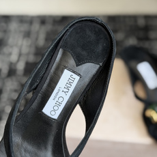 代购级jimmy choo Emeri 26ss夏日辣妹出街封神款,焦糖棕vs紫蘭花色,一双比一双懂夏天 代购级jimmy choo Emeri 26ss夏日辣妹出街封神款,焦糖棕vs紫蘭花色,一双比一双懂夏天