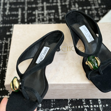 代购级jimmy choo Emeri 26ss夏日辣妹出街封神款,焦糖棕vs紫蘭花色,一双比一双懂夏天 代购级jimmy choo Emeri 26ss夏日辣妹出街封神款,焦糖棕vs紫蘭花色,一双比一双懂夏天