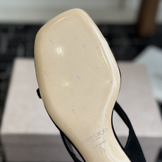 代购级jimmy choo Emeri 26ss夏日辣妹出街封神款,焦糖棕vs紫蘭花色,一双比一双懂夏天 代购级jimmy choo Emeri 26ss夏日辣妹出街封神款,焦糖棕vs紫蘭花色,一双比一双懂夏天