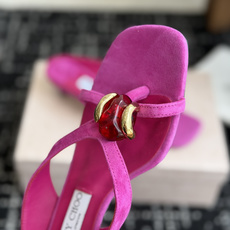 代购级jimmy choo Emeri 26ss夏日辣妹出街封神款,焦糖棕vs紫蘭花色,一双比一双懂夏天 代购级jimmy choo Emeri 26ss夏日辣妹出街封神款,焦糖棕vs紫蘭花色,一双比一双懂夏天