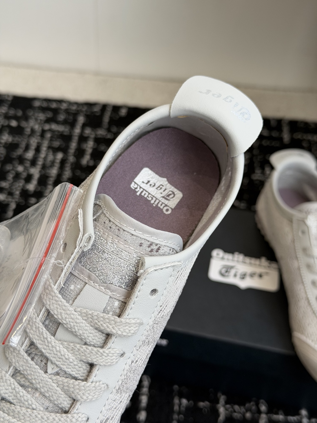 东莞代购级Onitsuka Tiger鬼塚虎 MEXICO 66 织物 蕾丝潮流时尚百搭双鞋带 生活休闲