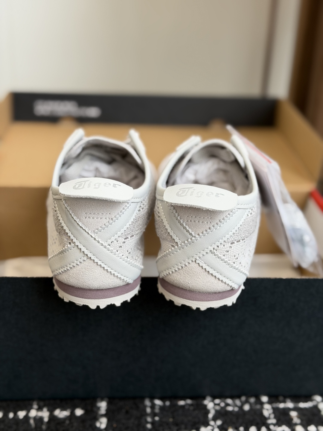 东莞代购级Onitsuka Tiger鬼塚虎 MEXICO 66 织物 蕾丝潮流时尚百搭双鞋带 生活休闲