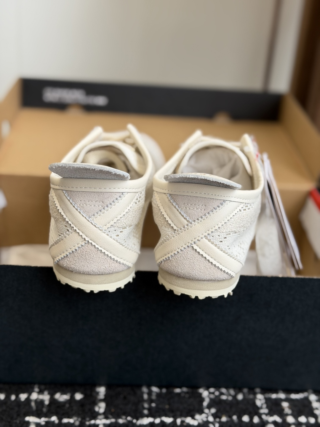 东莞代购级Onitsuka Tiger鬼塚虎 MEXICO 66 织物 蕾丝潮流时尚百搭双鞋带 生活休闲
