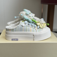 代购级小众品牌13DEMARZO 26ss新款 立体玩偶 溶解鞋 休闲鞋立体小熊玩偶溶解鞋 这双鞋采用独 代购级小众品牌13DEMARZO 26ss新款 立体玩偶 溶解鞋 休闲鞋立体小熊玩偶溶解鞋 这双鞋采用独