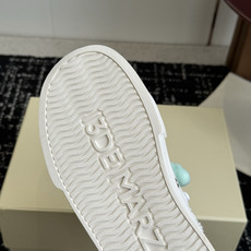 代购级小众品牌13DEMARZO 26ss新款 立体玩偶 溶解鞋 休闲鞋立体小熊玩偶溶解鞋 这双鞋采用独 代购级小众品牌13DEMARZO 26ss新款 立体玩偶 溶解鞋 休闲鞋立体小熊玩偶溶解鞋 这双鞋采用独