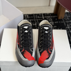 代购级 Maison Margiela26ss夏季新款泼墨涂鸦系列帆布鞋自带先锋艺术氛围感的马吉拉泼墨涂 代购级 Maison Margiela26ss夏季新款泼墨涂鸦系列帆布鞋自带先锋艺术氛围感的马吉拉泼墨涂