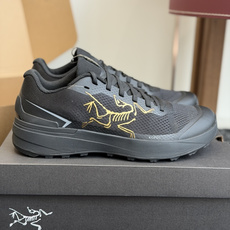 东莞代购级始祖鸟 ARC'TERYX AX-S CRUX 户外徒步越野鞋主体采用工程编织网面,轻薄透气, 东莞代购级始祖鸟 ARC'TERYX AX-S CRUX 户外徒步越野鞋主体采用工程编织网面,轻薄透气,