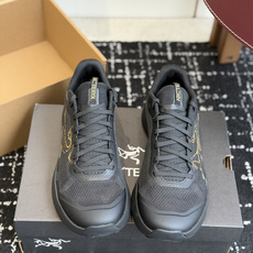 东莞代购级始祖鸟 ARC'TERYX AX-S CRUX 户外徒步越野鞋主体采用工程编织网面,轻薄透气, 东莞代购级始祖鸟 ARC'TERYX AX-S CRUX 户外徒步越野鞋主体采用工程编织网面,轻薄透气,