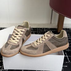 代购级MaisonMargiela MM6 马吉拉 26新色 情侣款 德训鞋 休闲 运动鞋原版购入开发 代购级MaisonMargiela MM6 马吉拉 26新色 情侣款 德训鞋 休闲 运动鞋原版购入开发