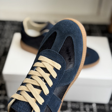 代购级MaisonMargiela MM6 马吉拉 26新色 情侣款 德训鞋 休闲 运动鞋原版购入开发 代购级MaisonMargiela MM6 马吉拉 26新色 情侣款 德训鞋 休闲 运动鞋原版购入开发