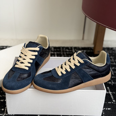 代购级MaisonMargiela MM6 马吉拉 26新色 情侣款 德训鞋 休闲 运动鞋原版购入开发 代购级MaisonMargiela MM6 马吉拉 26新色 情侣款 德训鞋 休闲 运动鞋原版购入开发