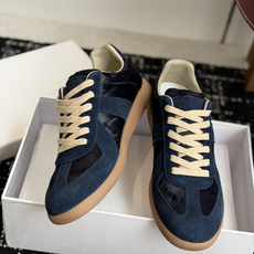 代购级MaisonMargiela MM6 马吉拉 26新色 情侣款 德训鞋 休闲 运动鞋原版购入开发 代购级MaisonMargiela MM6 马吉拉 26新色 情侣款 德训鞋 休闲 运动鞋原版购入开发