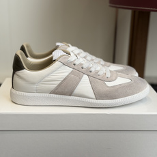 代购级MaisonMargiela MM6 马吉拉 26新色 情侣款 德训鞋 休闲 运动鞋原版购入开发 代购级MaisonMargiela MM6 马吉拉 26新色 情侣款 德训鞋 休闲 运动鞋原版购入开发
