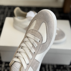 代购级MaisonMargiela MM6 马吉拉 26新色 情侣款 德训鞋 休闲 运动鞋原版购入开发 代购级MaisonMargiela MM6 马吉拉 26新色 情侣款 德训鞋 休闲 运动鞋原版购入开发