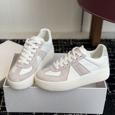代购级MaisonMargiela MM6 马吉拉 26新色 情侣款 德训鞋 休闲 运动鞋原版购入开发 代购级MaisonMargiela MM6 马吉拉 26新色 情侣款 德训鞋 休闲 运动鞋原版购入开发