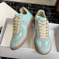 代购级MaisonMargiela MM6 马吉拉 26新色 情侣款 德训鞋 休闲 运动鞋原版购入开发 代购级MaisonMargiela MM6 马吉拉 26新色 情侣款 德训鞋 休闲 运动鞋原版购入开发