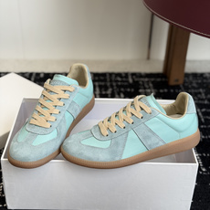 代购级MaisonMargiela MM6 马吉拉 26新色 情侣款 德训鞋 休闲 运动鞋原版购入开发 代购级MaisonMargiela MM6 马吉拉 26新色 情侣款 德训鞋 休闲 运动鞋原版购入开发