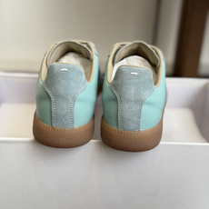 代购级MaisonMargiela MM6 马吉拉 26新色 情侣款 德训鞋 休闲 运动鞋原版购入开发 代购级MaisonMargiela MM6 马吉拉 26新色 情侣款 德训鞋 休闲 运动鞋原版购入开发