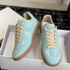 代购级MaisonMargiela MM6 马吉拉 26新色 情侣款 德训鞋 休闲 运动鞋原版购入开发 代购级MaisonMargiela MM6 马吉拉 26新色 情侣款 德训鞋 休闲 运动鞋原版购入开发