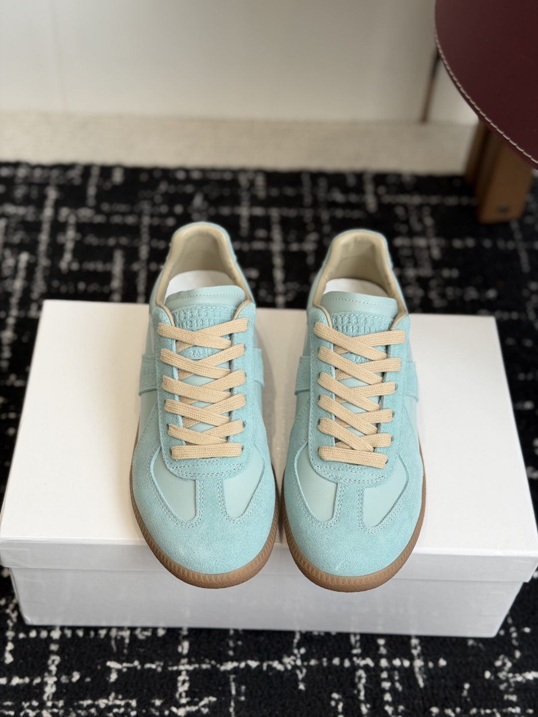 代购级MaisonMargiela MM6 马吉拉 26新色 情侣款  德训鞋 休闲 运动鞋原版购入开发