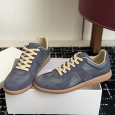 代购级MaisonMargiela MM6 马吉拉 26新色 情侣款 德训鞋 休闲 运动鞋原版购入开发 代购级MaisonMargiela MM6 马吉拉 26新色 情侣款 德训鞋 休闲 运动鞋原版购入开发