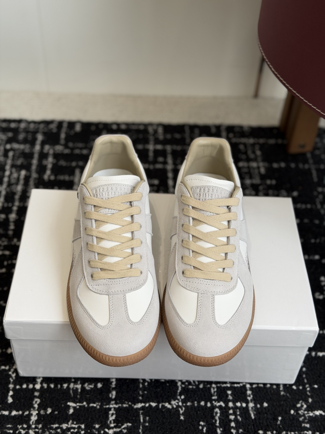 代购级MaisonMargiela MM6 马吉拉 26新色 情侣款  德训鞋 休闲 运动鞋原版购入开发