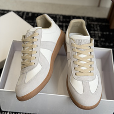 代购级MaisonMargiela MM6 马吉拉 26新色 情侣款 德训鞋 休闲 运动鞋原版购入开发 代购级MaisonMargiela MM6 马吉拉 26新色 情侣款 德训鞋 休闲 运动鞋原版购入开发