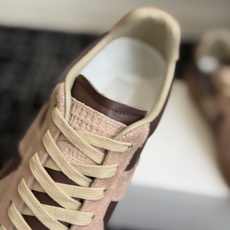 代购级MaisonMargiela MM6 马吉拉 26新色 情侣款 德训鞋 休闲 运动鞋原版购入开发 代购级MaisonMargiela MM6 马吉拉 26新色 情侣款 德训鞋 休闲 运动鞋原版购入开发
