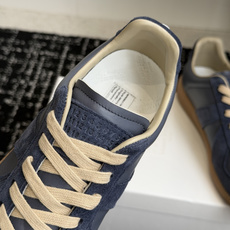 代购级MaisonMargiela MM6 马吉拉 26新色 情侣款 德训鞋 休闲 运动鞋原版购入开发 代购级MaisonMargiela MM6 马吉拉 26新色 情侣款 德训鞋 休闲 运动鞋原版购入开发