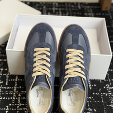 代购级MaisonMargiela MM6 马吉拉 26新色 情侣款 德训鞋 休闲 运动鞋原版购入开发 代购级MaisonMargiela MM6 马吉拉 26新色 情侣款 德训鞋 休闲 运动鞋原版购入开发