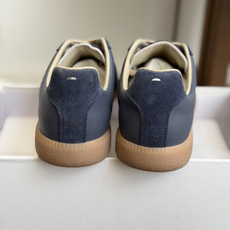 代购级MaisonMargiela MM6 马吉拉 26新色 情侣款 德训鞋 休闲 运动鞋原版购入开发 代购级MaisonMargiela MM6 马吉拉 26新色 情侣款 德训鞋 休闲 运动鞋原版购入开发