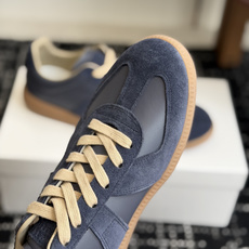 代购级MaisonMargiela MM6 马吉拉 26新色 情侣款 德训鞋 休闲 运动鞋原版购入开发 代购级MaisonMargiela MM6 马吉拉 26新色 情侣款 德训鞋 休闲 运动鞋原版购入开发