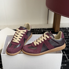 代购级MaisonMargiela MM6 马吉拉 26新色 情侣款 德训鞋 休闲 运动鞋原版购入开发 代购级MaisonMargiela MM6 马吉拉 26新色 情侣款 德训鞋 休闲 运动鞋原版购入开发