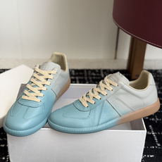 代购级MaisonMargiela MM6 马吉拉 26新色 情侣款 德训鞋 休闲 运动鞋原版购入开发 代购级MaisonMargiela MM6 马吉拉 26新色 情侣款 德训鞋 休闲 运动鞋原版购入开发