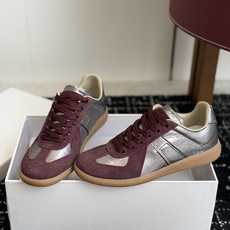 代购级MaisonMargiela MM6 马吉拉 26新色 情侣款 德训鞋 休闲 运动鞋原版购入开发 代购级MaisonMargiela MM6 马吉拉 26新色 情侣款 德训鞋 休闲 运动鞋原版购入开发