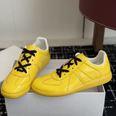代购级MaisonMargiela MM6 马吉拉 26新色 情侣款 德训鞋 休闲 运动鞋原版购入开发 代购级MaisonMargiela MM6 马吉拉 26新色 情侣款 德训鞋 休闲 运动鞋原版购入开发