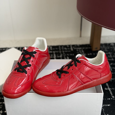 代购级MaisonMargiela MM6 马吉拉 26新色 情侣款 德训鞋 休闲 运动鞋原版购入开发 代购级MaisonMargiela MM6 马吉拉 26新色 情侣款 德训鞋 休闲 运动鞋原版购入开发