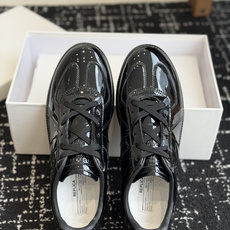 代购级MaisonMargiela MM6 马吉拉 26新色 情侣款 德训鞋 休闲 运动鞋原版购入开发 代购级MaisonMargiela MM6 马吉拉 26新色 情侣款 德训鞋 休闲 运动鞋原版购入开发